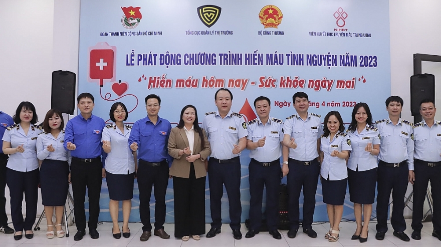 Lực lượng QLTT góp thêm .... máu vào quỹ máu quốc gia