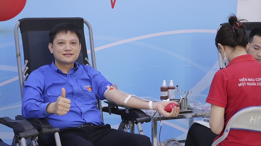 Lực lượng QLTT góp thêm .... máu vào quỹ máu quốc gia