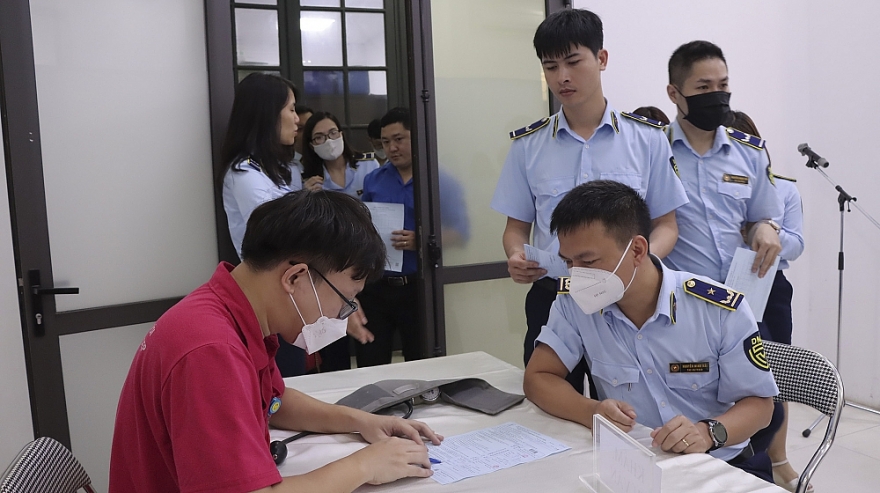 Lực lượng QLTT góp thêm .... máu vào quỹ máu quốc gia