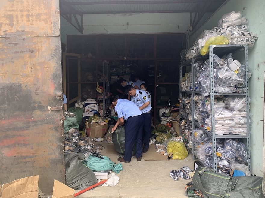 Tuyên truyền pháp luật - giải pháp căn cơ hạn chế hành vi vi phạm trên thương mại điện tử