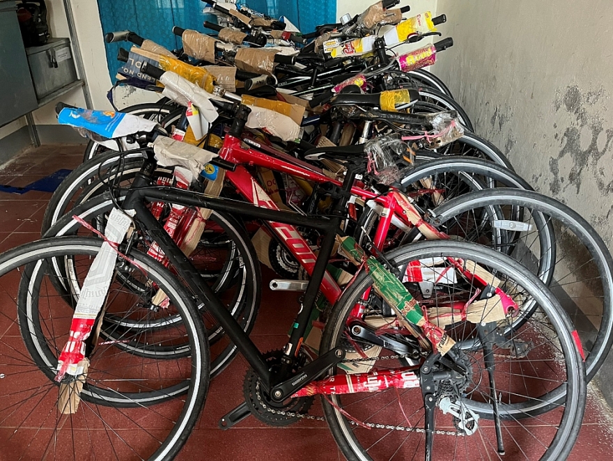 Phát hiện, xử lý lô xe đạp “bãi” nhập lậu