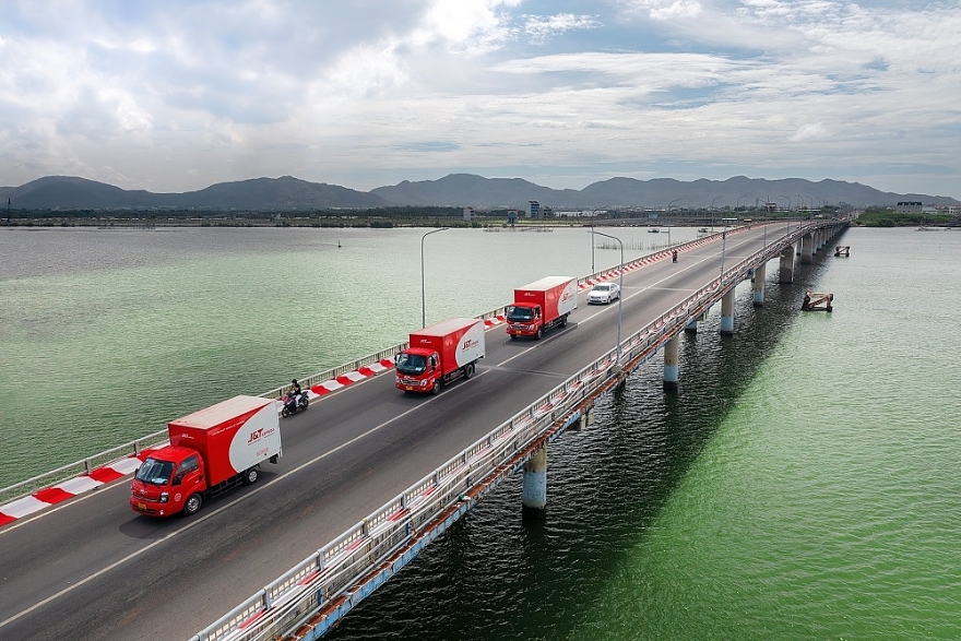 Doanh thu xuất khẩu thương mại điện tử Việt Nam có thể đạt 300.000 tỷ đồng vào 2027 Doanh thu xuất khẩu thương mại điện tử Việt Nam có thể đạt 300.000 tỷ đồng vào 2027