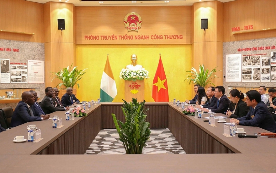 Kỳ vọng Bờ Biển Ngà là cầu nối để đưa hàng Việt Nam đến Tây Phi