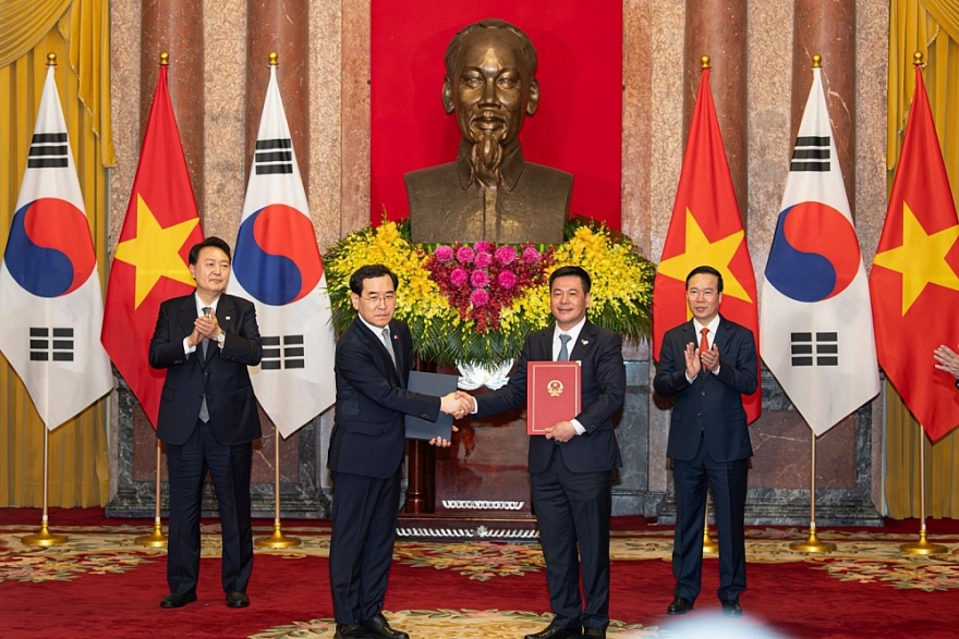 Trao văn kiện hợp tác với Hàn Quốc trong khuôn khổ chuyến thăm của Tổng thống Hàn Quốc tới Việt Nam Trao văn kiện hợp tác với Hàn Quốc trong khuôn khổ chuyến thăm của Tổng thống Hàn Quốc tới Việt Nam