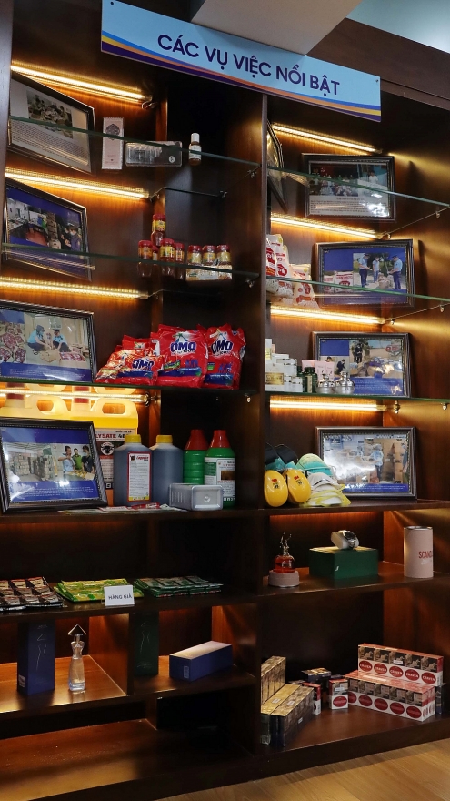 Phòng Trưng bày truyền thống “Dấu ấn Quản lý thị trường” - Nơi ghi dấu những chặng đường phát triển của lực lượng