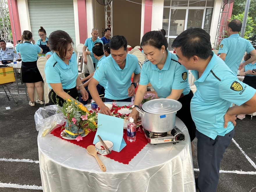 Quản lý thị trường Đồng Nai hưởng ứng 65 năm truyền thống lực lượng