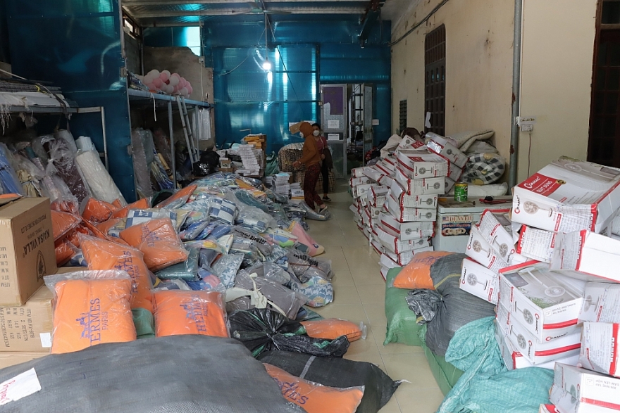 Phát huy hiệu quả công tác phối hợp trong đấu tranh chống hàng giả trên thương mại điện tử