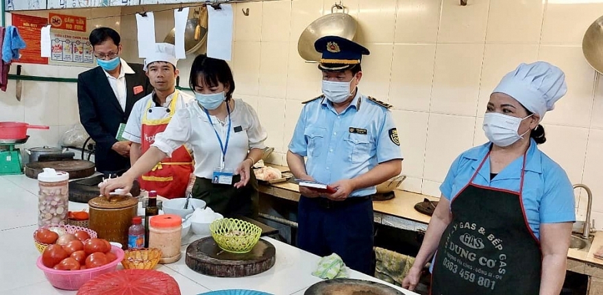 QLTT Quảng Ninh: Góp phần bình ổn, tạo sự phát triển lành mạnh của thị trường
