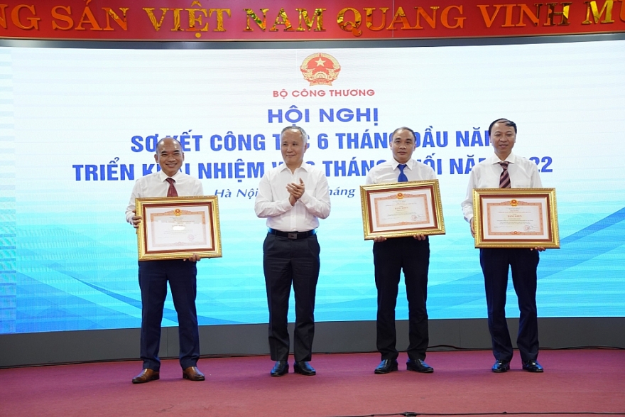 Ngành Công Thương ưu tiên các nhiệm vụ, giải pháp gỡ khó cho doanh nghiệp, người dân