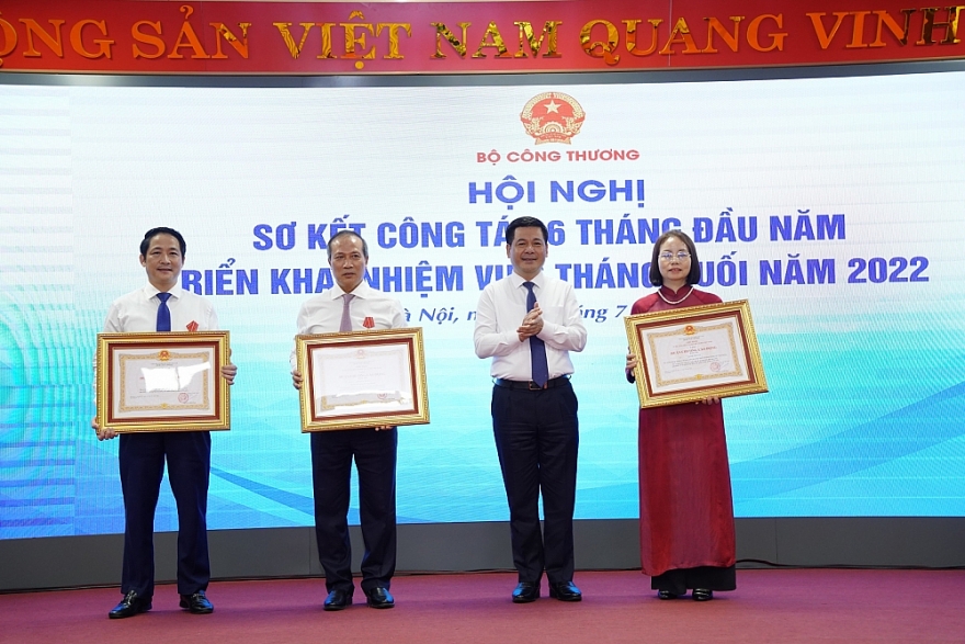 Ngành Công Thương ưu tiên các nhiệm vụ, giải pháp gỡ khó cho doanh nghiệp, người dân