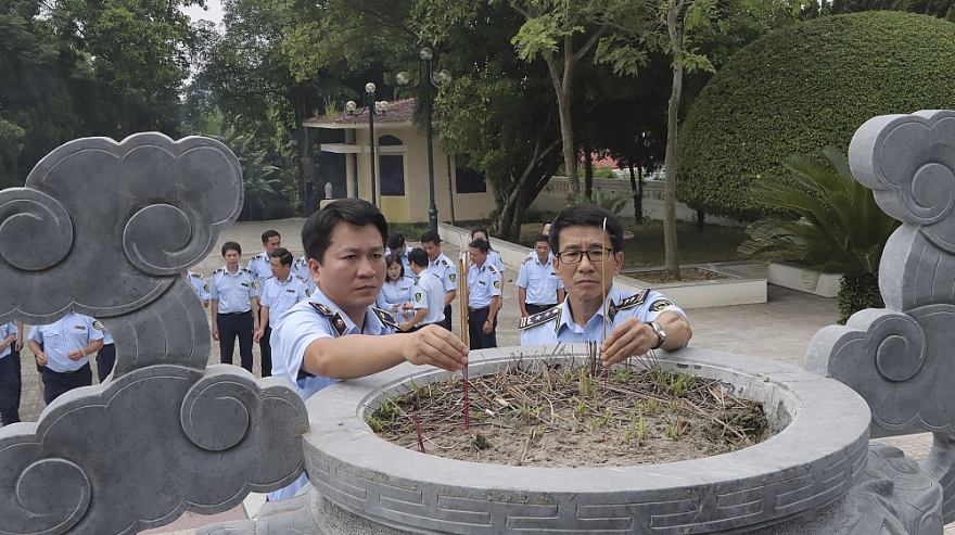 Kỷ niệm 76 năm ngày Thương binh-Liệt sĩ: Tri ân để người nằm xuống sống mãi với non sông