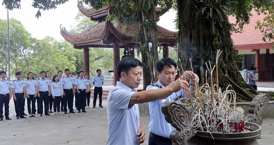 Kỷ niệm 76 năm ngày Thương binh-Liệt sĩ: Tri ân để người nằm xuống sống mãi với non sông