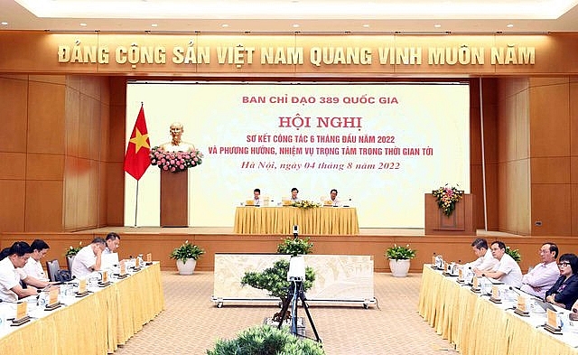 Còn tiếp tay, buôn lậu còn nhức nhối