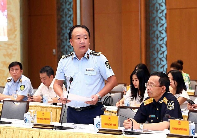 Còn tiếp tay, buôn lậu còn nhức nhối