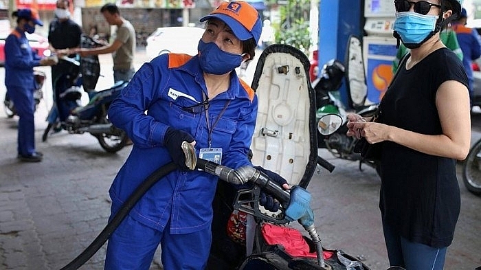 Xăng hạ giá 5 lần liên tiếp, giảm gần 1.000 đồng/lít