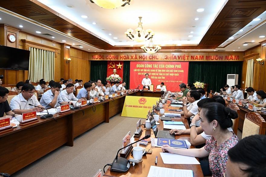 Bộ trưởng Công Thương gợi mở 8 nhóm giải pháp để Bắc Giang tiếp đà tăng trưởng