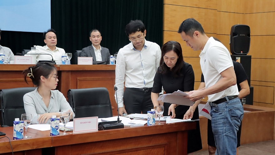 7 doanh nghiệp được phân giao hạn ngạch thuế quan nhập khẩu 109.000 tấn đường theo phương thức đấu giá năm 2022