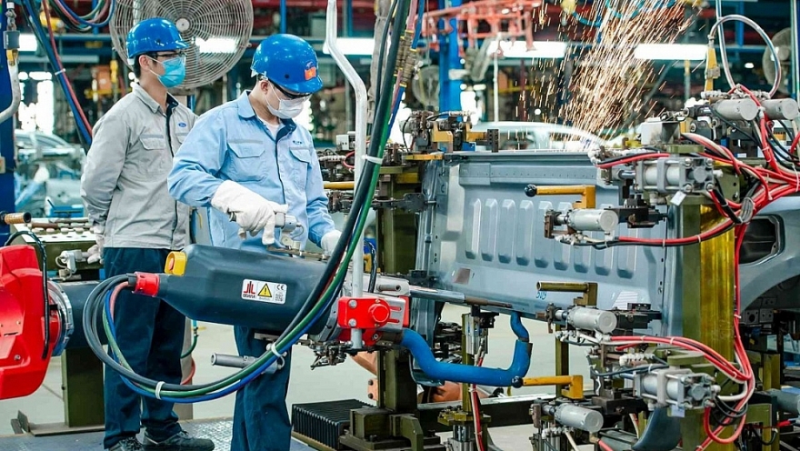 Sản xuất công nghiệp tiếp tục chuyển biến tích cực