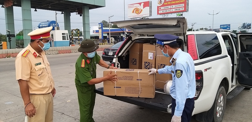 Sẵn sàng kịch bản kiểm tra, kiểm soát, xây dựng thị trường lành mạnh dịp cuối năm Sẵn sàng kịch bản kiểm tra, kiểm soát, xây dựng thị trường lành mạnh dịp cuối năm