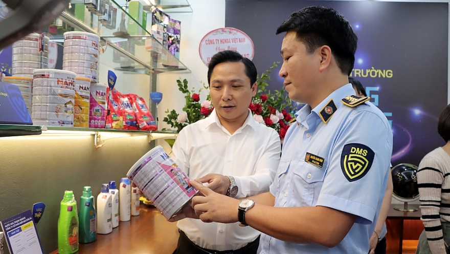 Quản lý thị trường đi cùng nhịp sống