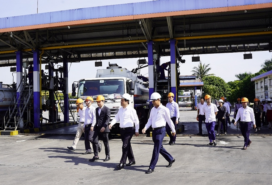 Nỗ lực đảm bảo nguồn cung xăng dầu, đáp ứng yêu cầu của thị trường