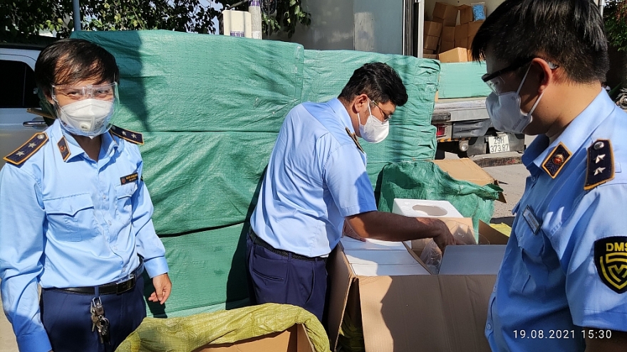 QLTT TP. Hồ Chí Minh: Nỗ lực đảm bảo ổn định thị trường, bảo vệ người tiêu dùng dịp cuối năm QLTT TP. Hồ Chí Minh: Nỗ lực đảm bảo ổn định thị trường, bảo vệ người tiêu dùng dịp cuối năm