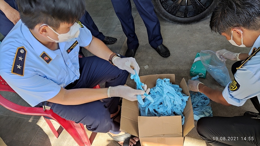 QLTT TP. Hồ Chí Minh: Nỗ lực đảm bảo ổn định thị trường, bảo vệ người tiêu dùng dịp cuối năm QLTT TP. Hồ Chí Minh: Nỗ lực đảm bảo ổn định thị trường, bảo vệ người tiêu dùng dịp cuối năm