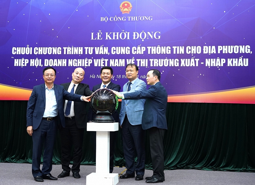 Hàng ngàn doanh nghiệp được tiếp sức để vượt ải Covid -19