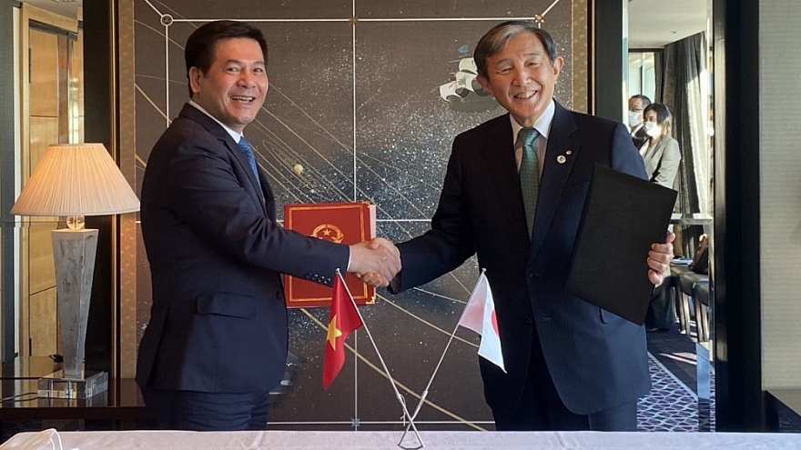 Việt - Nhật tăng cường hợp tác trong lĩnh vực thương mại và công nghiệp