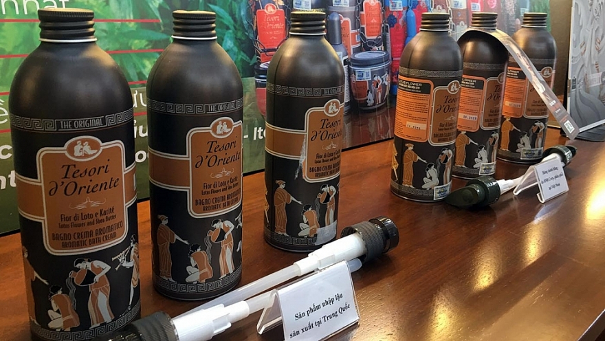 Phòng Trưng bày nhận diện hàng thật - hàng giả quy tụ hàng trăm sản phẩm