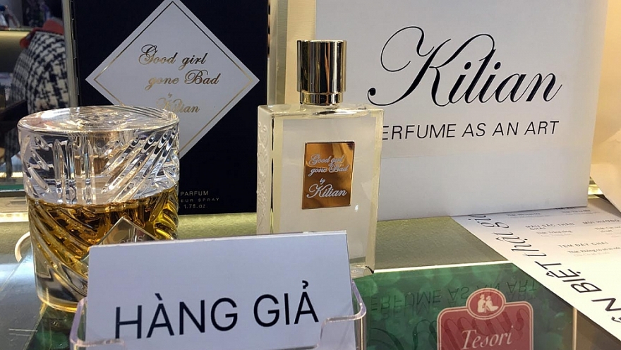 Phòng Trưng bày nhận diện hàng thật - hàng giả quy tụ hàng trăm sản phẩm