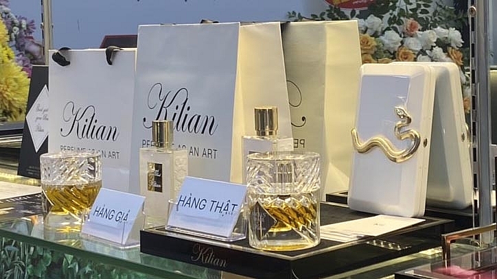 Phòng Trưng bày nhận diện hàng thật - hàng giả quy tụ hàng trăm sản phẩm