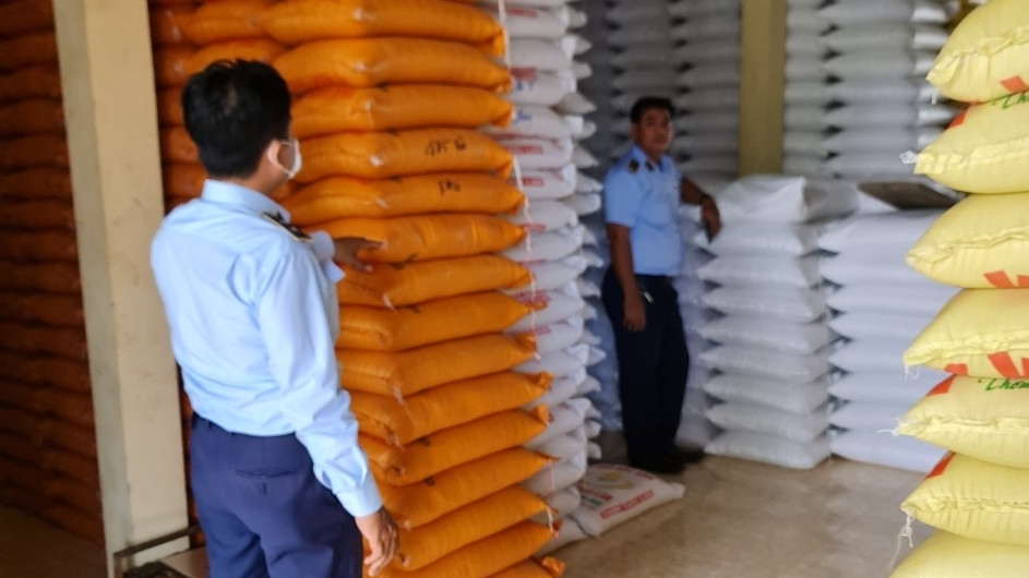 Thu giữ 6 tấn gạo không rõ nguồn gốc xuất xứ
