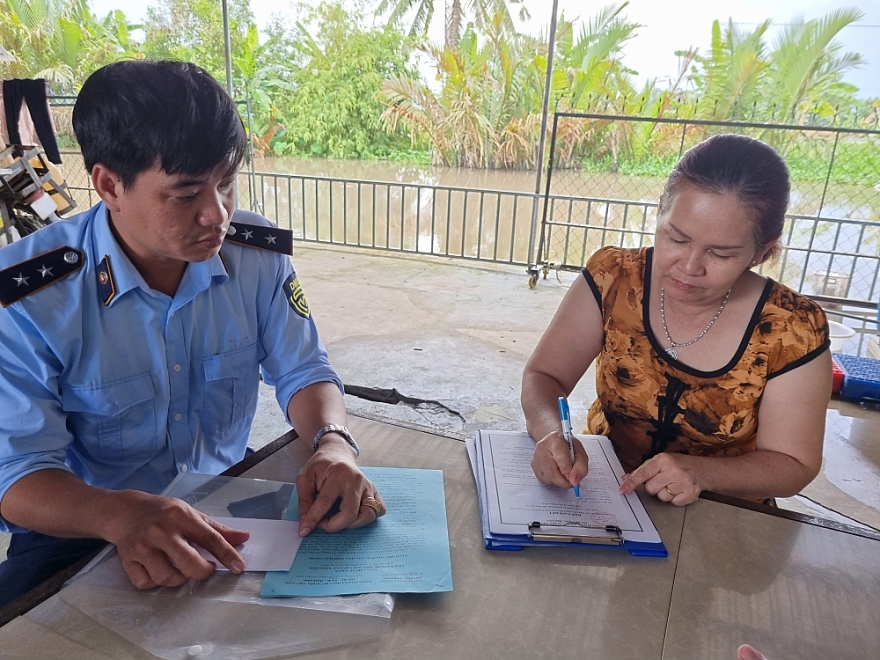 Quản lý thị trường các tỉnh, thành phố ký cam kết với nhiều doanh nghiệp kinh doanh xăng dầu