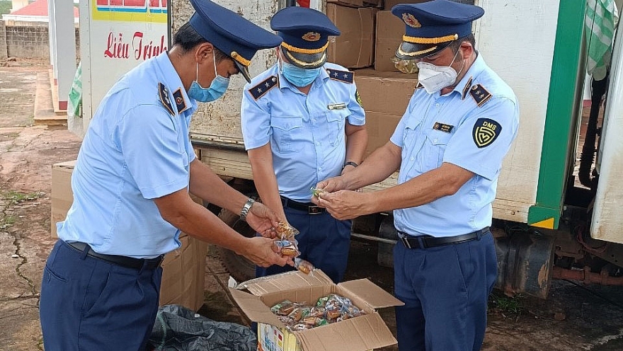 Chống buôn lậu, hàng giả dịp cao điểm cuối năm và Tết Nguyên đán 2022