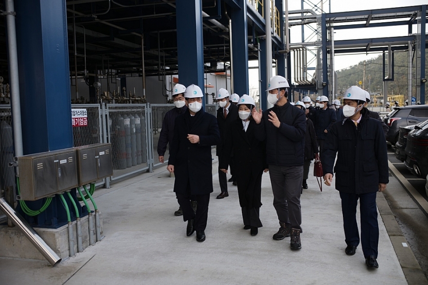 Bộ trưởng Bộ Công Thương Nguyễn Hồng Diên thăm và làm việc tại Hàn Quốc