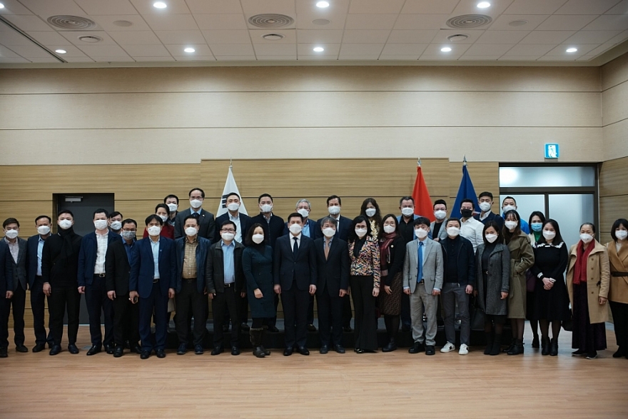 Bộ trưởng Bộ Công Thương Nguyễn Hồng Diên thăm và làm việc tại Hàn Quốc