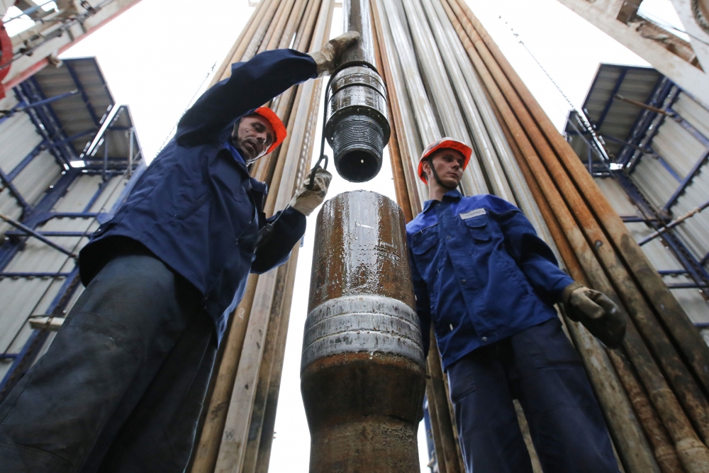 Giá dầu tăng mạnh trở lại trong tuần đầu năm mới Giá dầu tăng mạnh trở lại trong tuần đầu năm mới