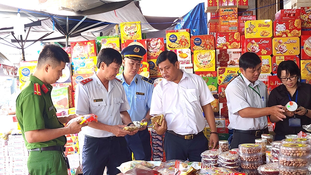 Sức mua đợt Tết Giáp Thìn: Hàng hóa tăng, bia rượu giảm Sức mua đợt Tết Giáp Thìn: Hàng hóa tăng, bia rượu giảm