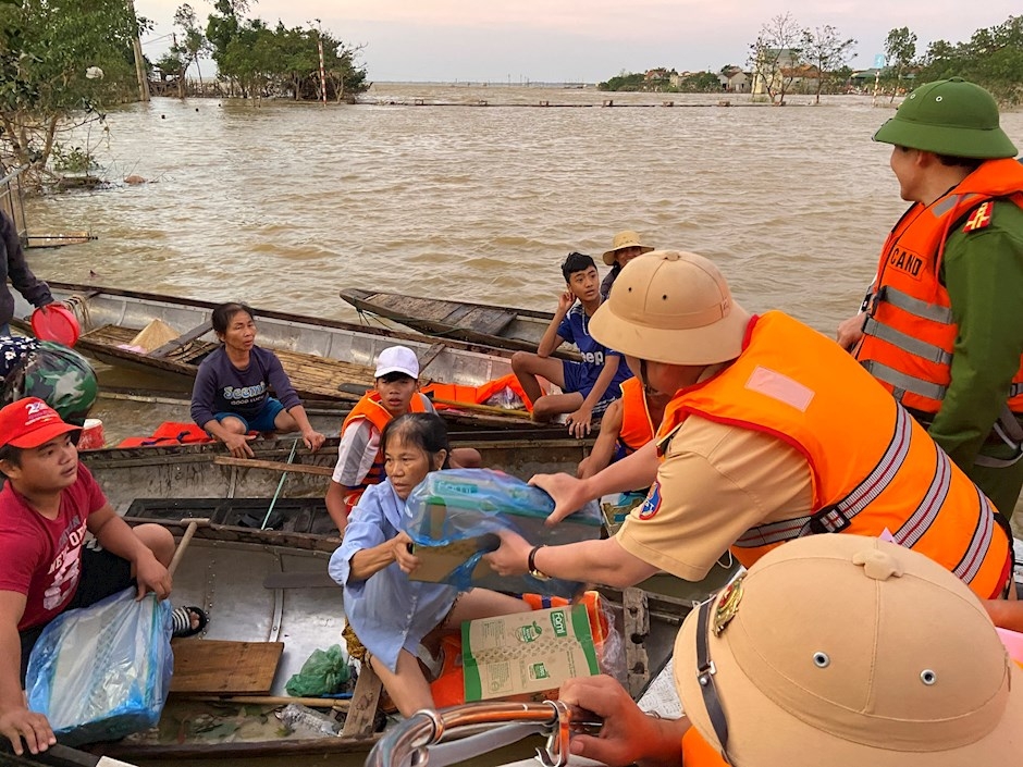 Các bộ ngành địa phương diễn tập phòng thủ ứng phó sự cố, thiên tai, tìm kiếm cứu nạn