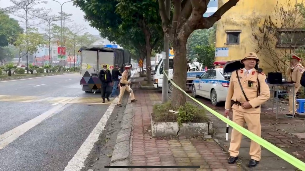 Kịp thời ngăn chặn hơn 2 tấn kê gà không rõ nguồn gốc đang trên đường đi tiêu thụ