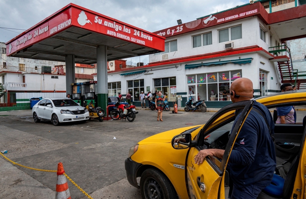 Cuba tăng giá xăng 500%