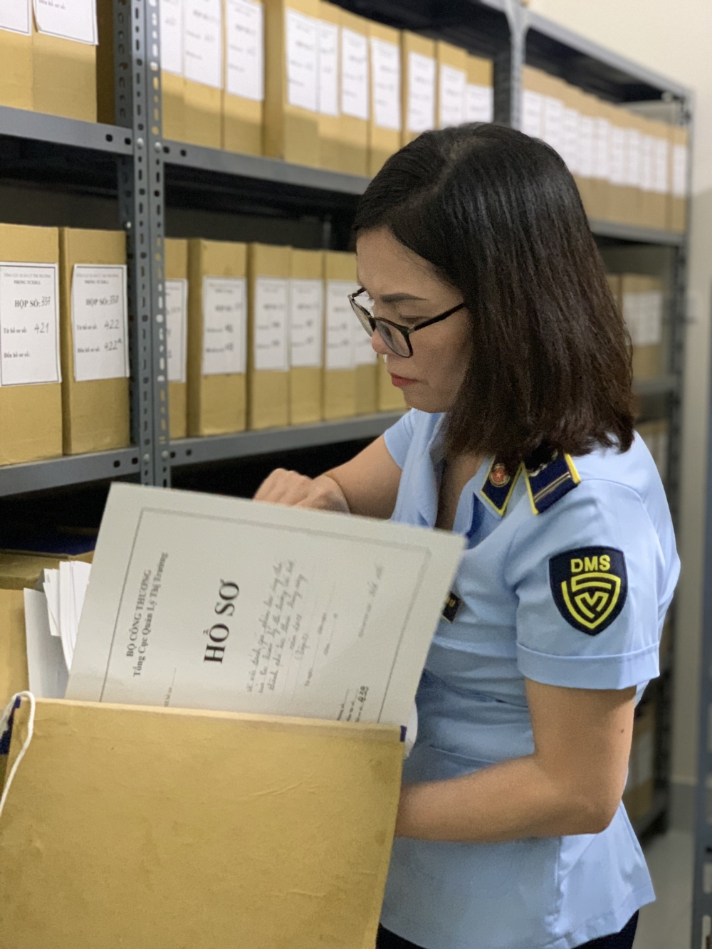 Văn thư, lưu trữ - công việc thầm lặng của những “tỉnh táo viên” Văn thư, lưu trữ - công việc thầm lặng của những “tỉnh táo viên”