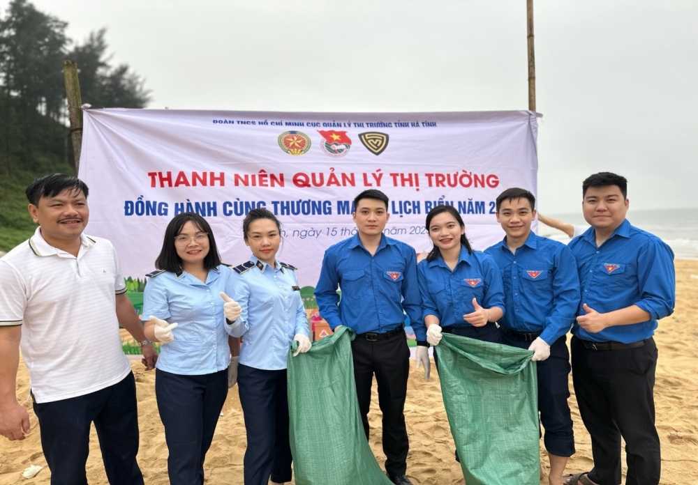 Bồi dưỡng chủ nghĩa yêu nước thời đại Hồ Chí Minh cho thế hệ trẻ ngành QLTT – Cách hữu hiệu để bảo vệ nền tảng tư tưởng của Đảng trong giai đoạn hiện