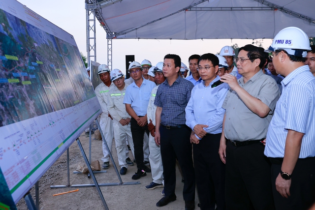 Thủ tướng yêu cầu thông tuyến cao tốc từ Quảng Ngãi tới TPHCM trong năm 2025- Ảnh 19.
