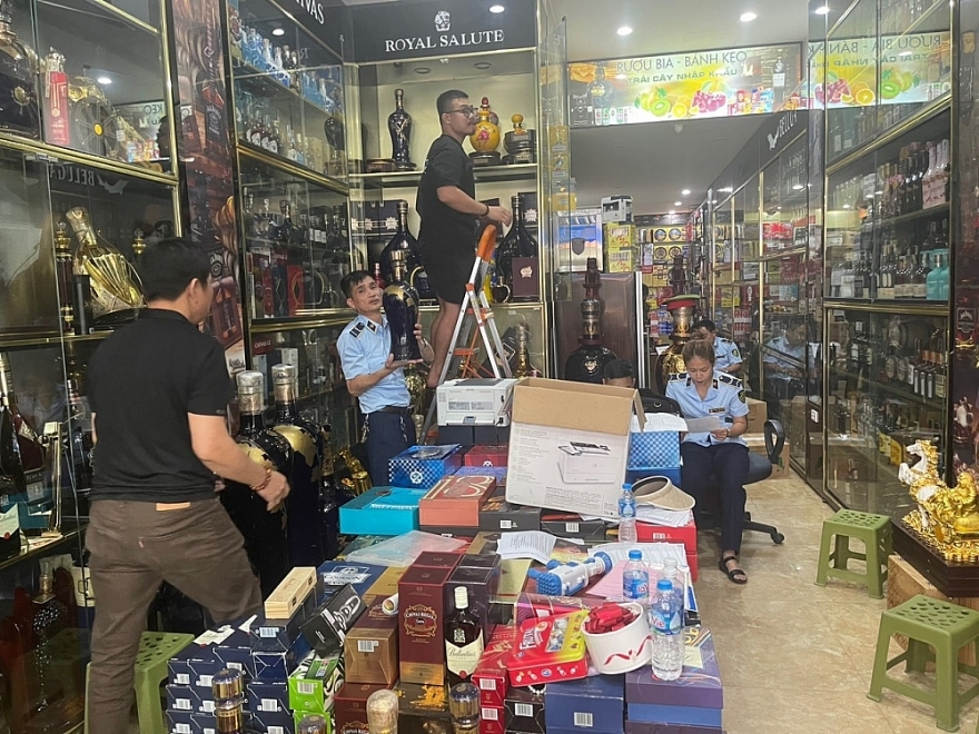 Tổng hợp những sự vụ nổi bật tuần qua Tổng hợp những sự vụ nổi bật tuần qua