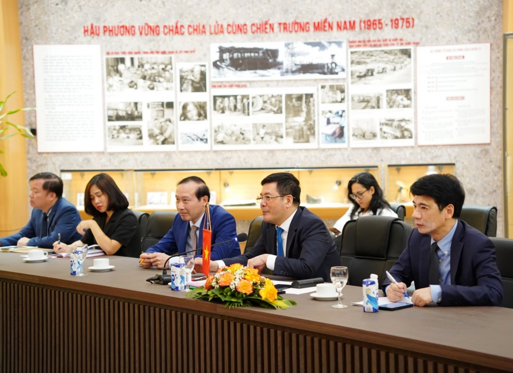 Khuyến khích doanh nghiệp Bỉ đầu tư, cung cấp các công nghệ và giải pháp về nâng cao hiệu suất nhà máy điện Khuyến khích doanh nghiệp Bỉ đầu tư, cung cấp các công nghệ và giải pháp về nâng cao hiệu suất nhà máy điện