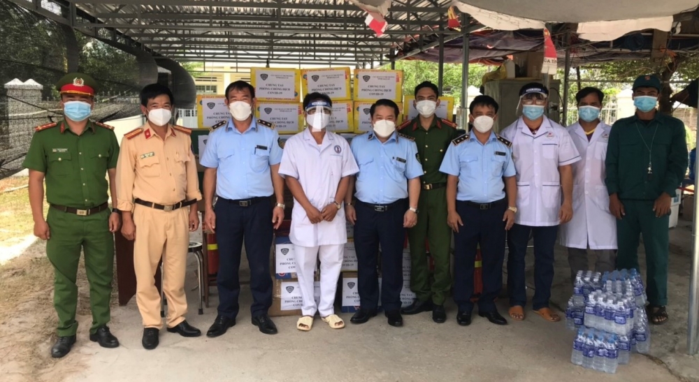 Khơi dậy và phát huy giá trị nhân văn trong quản lý Nhà nước Khơi dậy và phát huy giá trị nhân văn trong quản lý Nhà nước