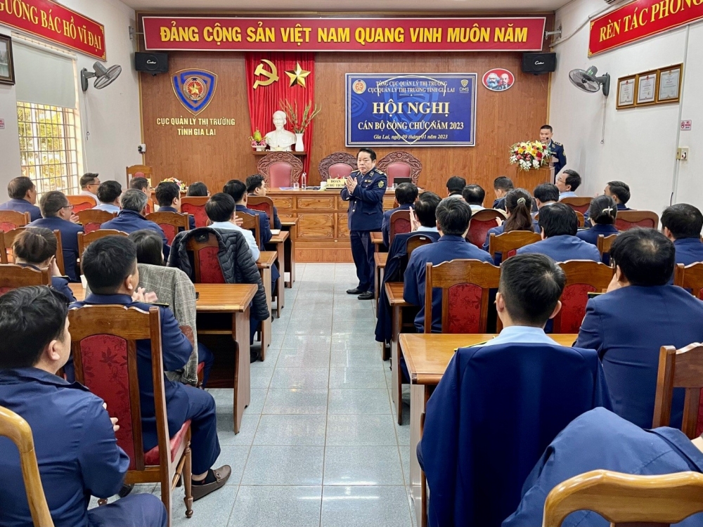 Khơi dậy và phát huy giá trị nhân văn trong quản lý Nhà nước Khơi dậy và phát huy giá trị nhân văn trong quản lý Nhà nước