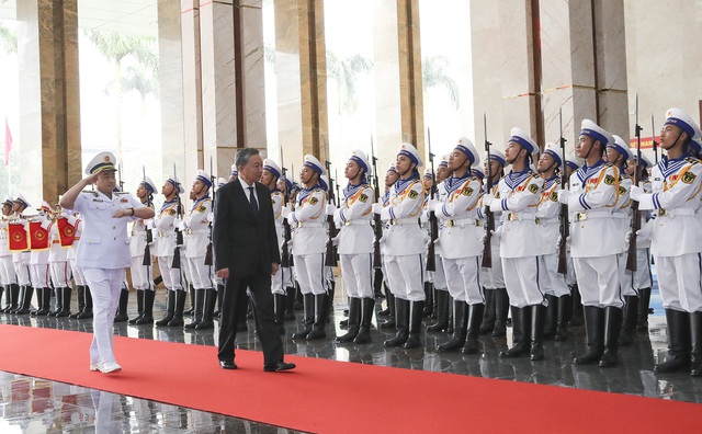 Chủ tịch nước Tô Lâm thăm và làm việc với Quân chủng Hải quân- Ảnh 1.